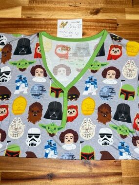 Little Sleepies Star Wars Character Print Short Sleeve Tee in Gray and Green